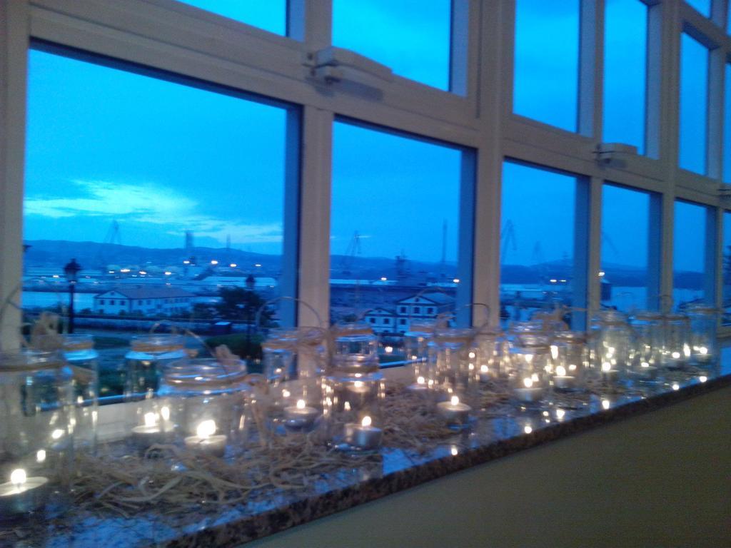 ปาราดอร์ เด เฟร์รอล Hotel แฟร์โรล ภายนอก รูปภาพ
